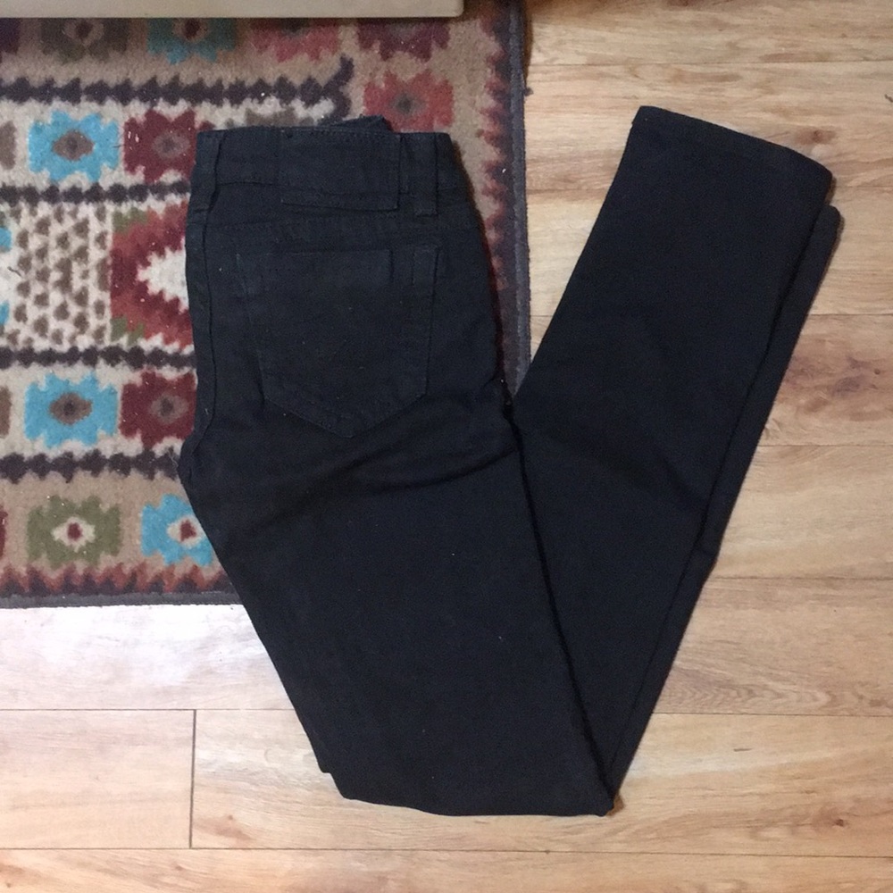 Miss Me Jeans. Skinnies. Griffith Park color.